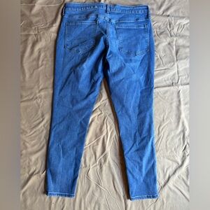 Old Navy Women's Blue Ankle Jeans